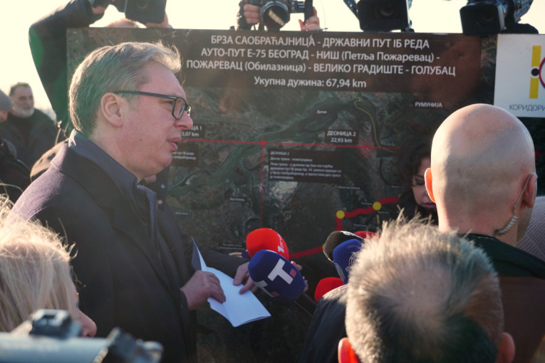 Vučić obišao radove na Dunavskom koridoru: Ovo je bukvalno ono što će suštinski da menja život ljudi ovog kraja!