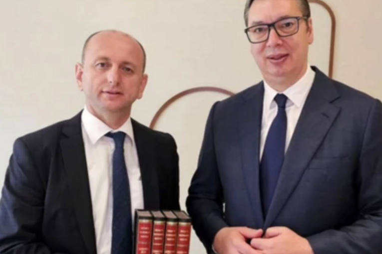 Mandić odmah reagovao! Zbog hapšenja Kneževića hitna sednica (VIDEO)