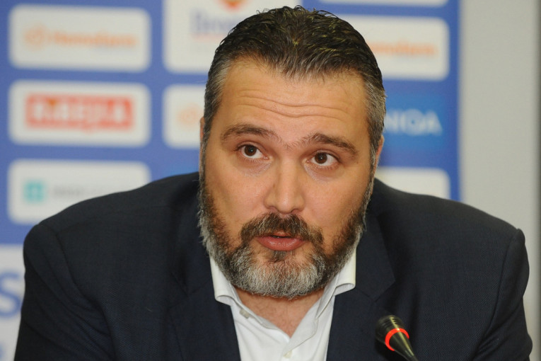 "Jedna jedina": Crvena zvezda predstavila kalendar (FOTO)