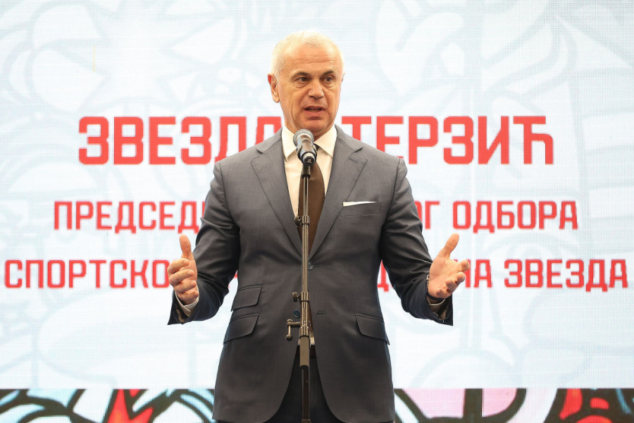 "Jedna jedina": Crvena zvezda predstavila kalendar (FOTO)