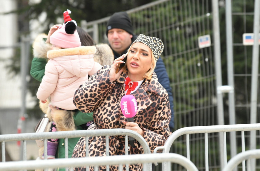 Necikosi i David Ćurčić napravili haos, a onda je ona priznala: Kad njih dve imitiram, pijem lekove protiv bolova!