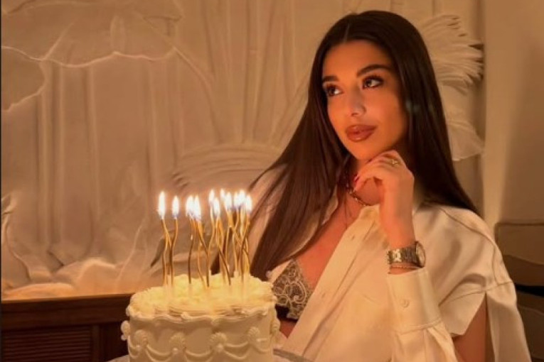 Prelepa ćerka Miška Ražnatovića proslavila rođendan u Španiji: Gala večera i dve torte! (FOTO)