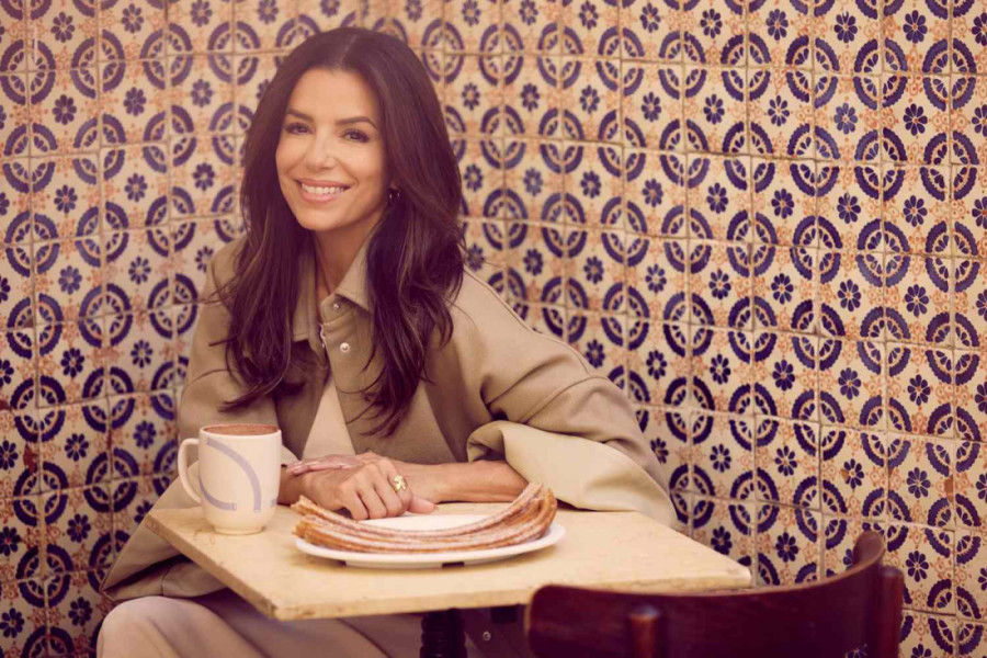 Eva Longorija za 24sedam o urnebesnim anegdotama sa snimanja: Odjednom me je povukla za rukav i dala mi kecelju (FOTO)