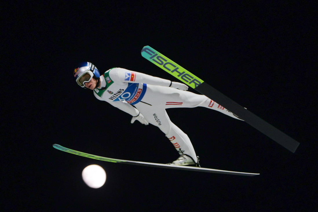 Austrijanac "preskočio" skakaonicu u Garmišu! Embaher srušio rekord, a ostao bez prvog mesta!