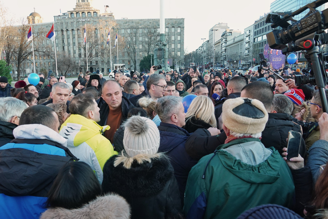 Vučić obišao novogodišnje seoce: NIS sada može da dopremi naftu preko JANAF-a, najbolja godina za penzije (VIDEO)