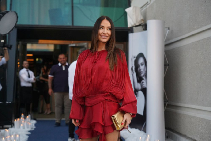 "Leva strana lica mi nema funkciju" Dijana Dilajn prolazi agoniju nakon nezgode u Dubaiju