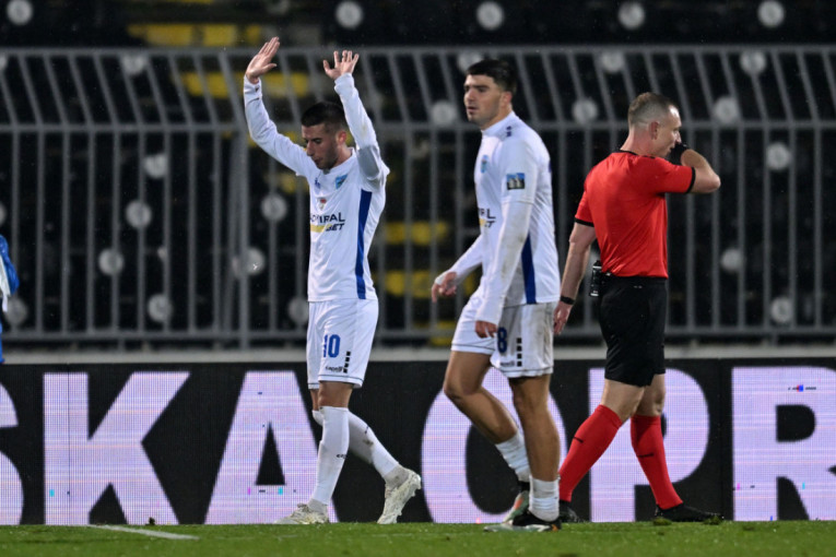 Argentinac se pridružio "posadi" Viljareala: Potpisao na duge staze (FOTO)