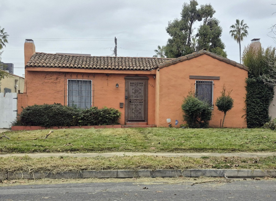 Prikuplja se pomoć za slavnog glumca! Iseljavaju ga iz kuće, ova suma je neophodna!