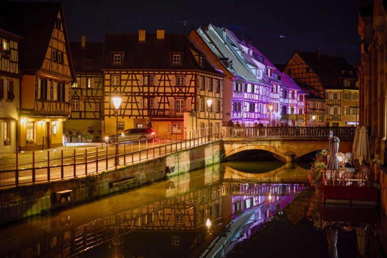 Ako mislite da praznična magija nestaje posle Nove godine, ovaj  francuski grad u januaru dokazuje suprotno (FOTO)