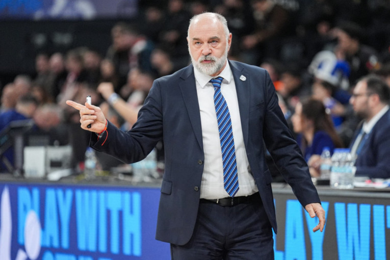 Haos posle poraza od Zvezde: Pablo Laso u okršaju sa novinarom! (VIDEO)