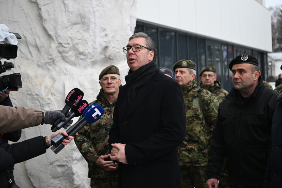 "Jedinica koja je uvek spremna da brani otadžbinu" Vučić: Kada su Srbi bili ugroženi, niko se nije "skinuo" (FOTO/VIDEO)