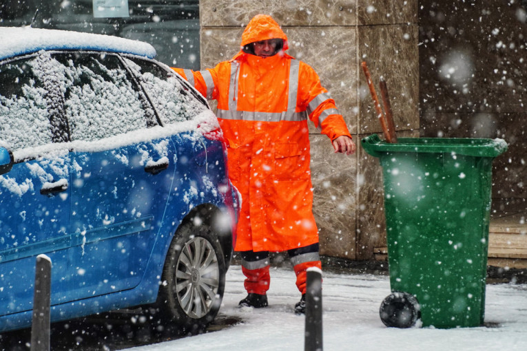 Zimska služba radi punom parom! Oglasili se iz JKP "Beograd put"