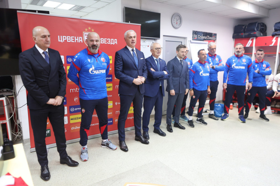 Terzić najavio neke dolaske, "stopirao" odlaske, a pričao je i o Radonjiću i Partizanu