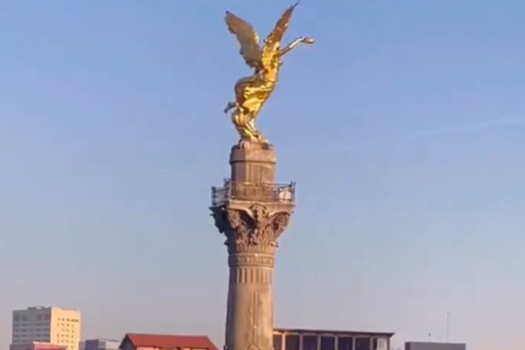 Zemljotres prodrmao Meksiko! Neboder i spomenik od 45 metara opasno se ljuljali od jačine (VIDEO)