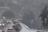Totalni kolaps: Zlatibor zakrčen, ljudi krenuli kućama, a kilometarska kolona sve do Užica (FOTO)