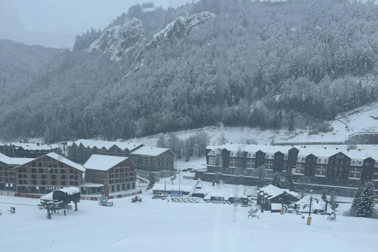 Kafa šest, malo pivo devet a pola kile pečenja čak 30 eura: Paprene cene i ove zime stižu iz jednog restorana u Kolašinu