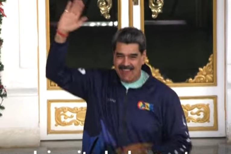 Težak sneg napravio haos: Kvarovi na elektro-mreži u četiri okruga