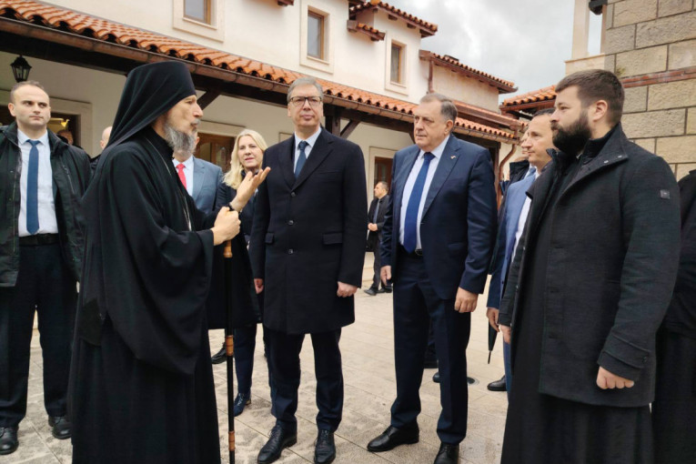 Vučić u Mrkonjićima:Teži put koji smo odabrali otvara vrata vrednostima kojebaštinimo