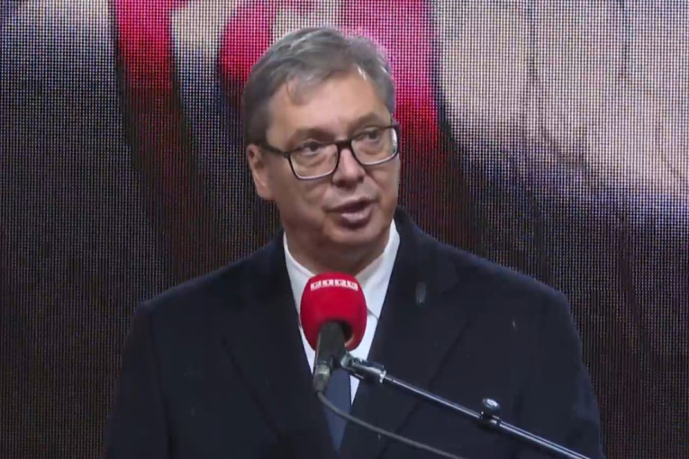 Vučić u Trebinju: "Spremni smo da uložimo 200 miliona evra u aerodrom"