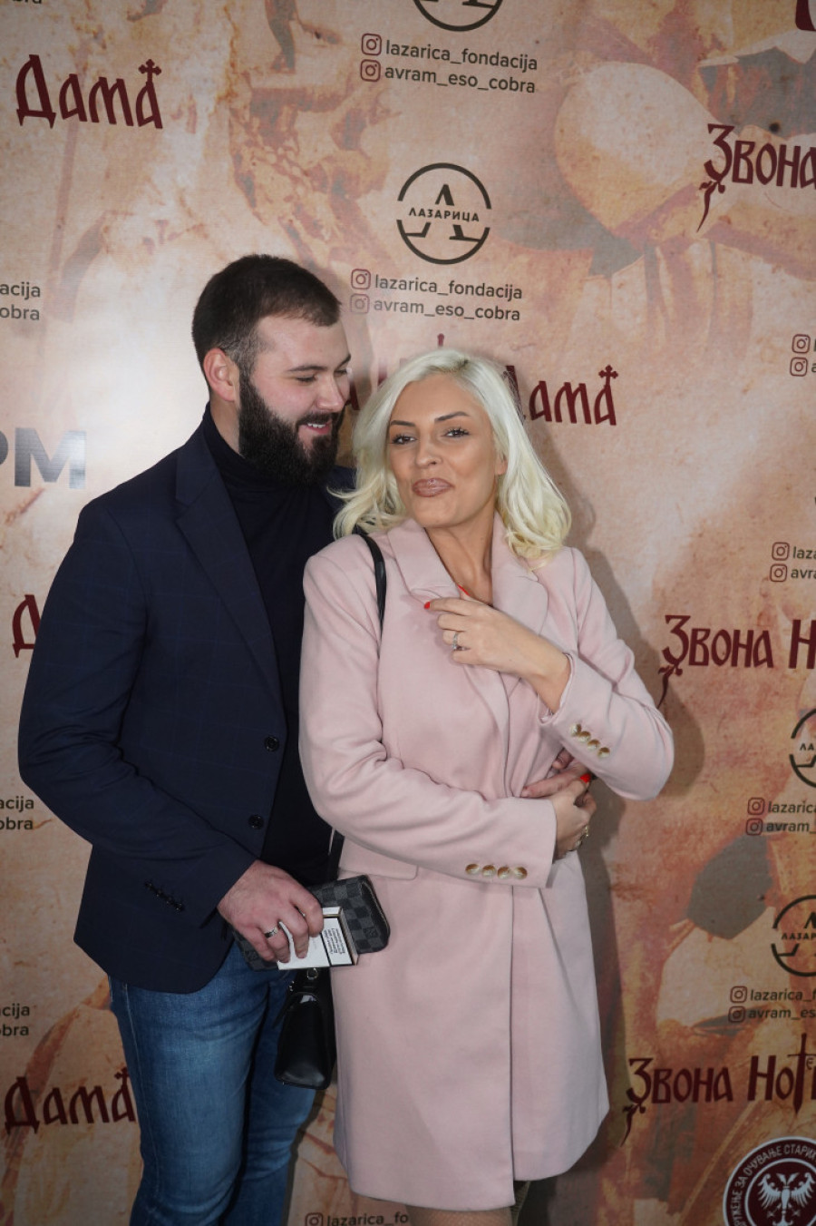 Goga se pre neki dan našla oči u oči s navodnom ljubavnicom svog muža: Nije imala pojma šta se dešava! (FOTO)