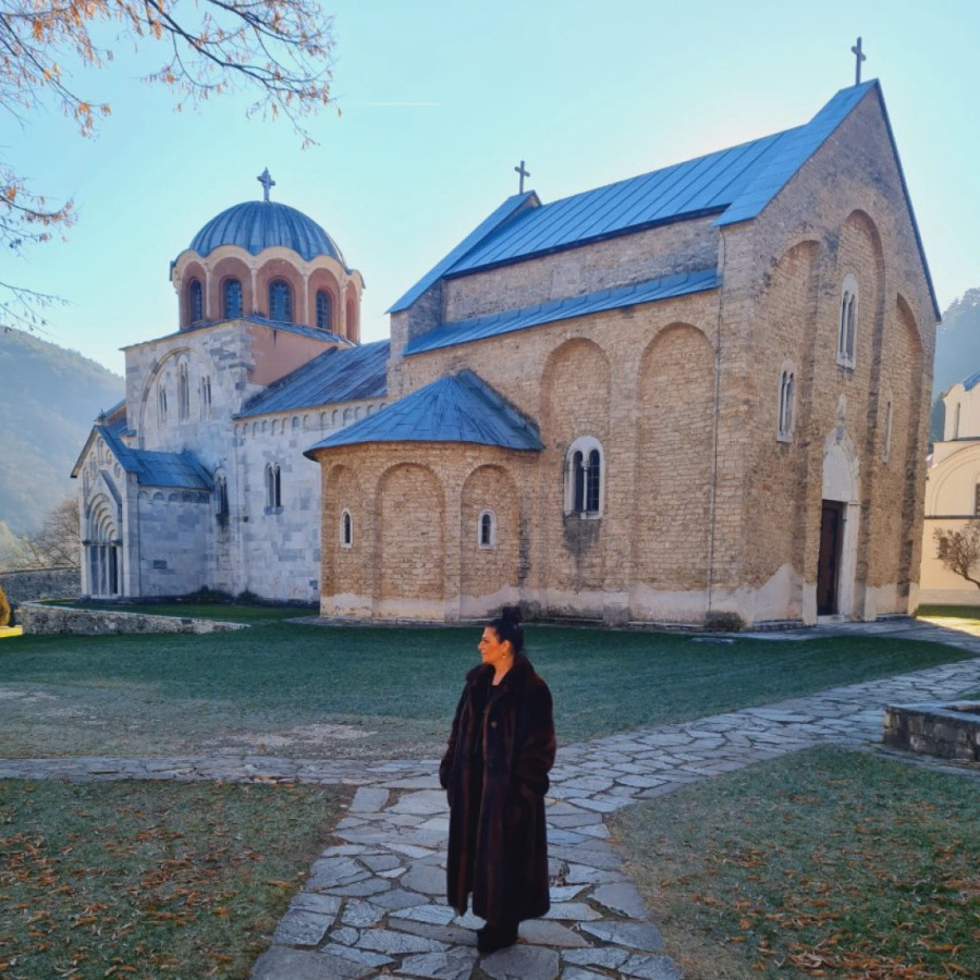 "Ćerku učimo važnosti molitve" Sanja Maletić: Vanja mi je promenila smisao života, pa tako i praznika