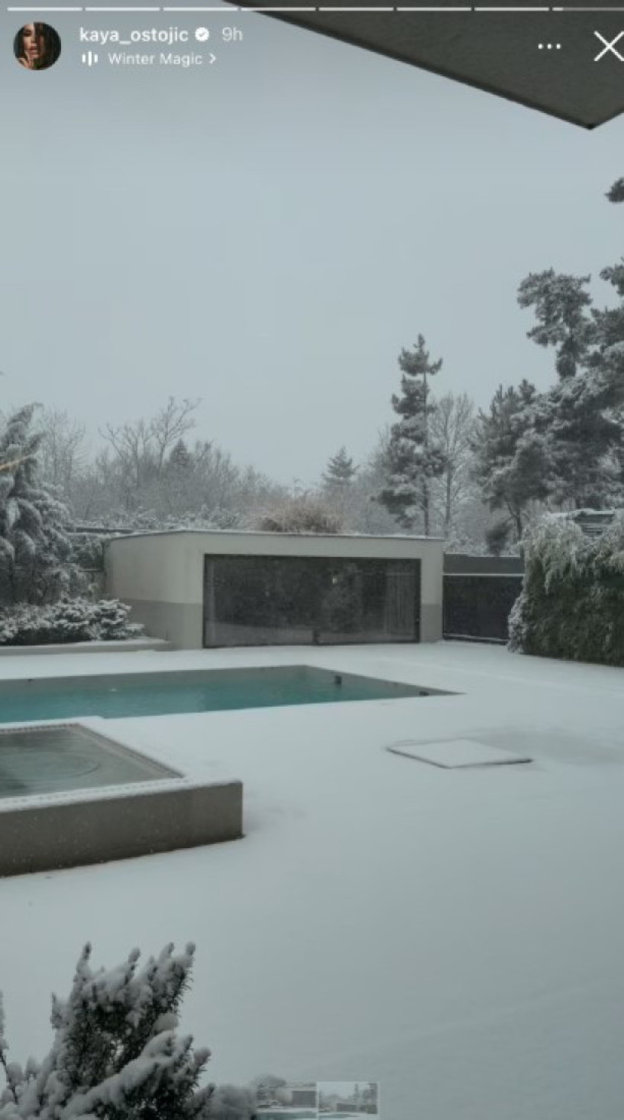 Beg iz grada u luksuz! Kaja Ostojić pokazala vilu na Kosmaju, uložila čitavo bogatstvo!