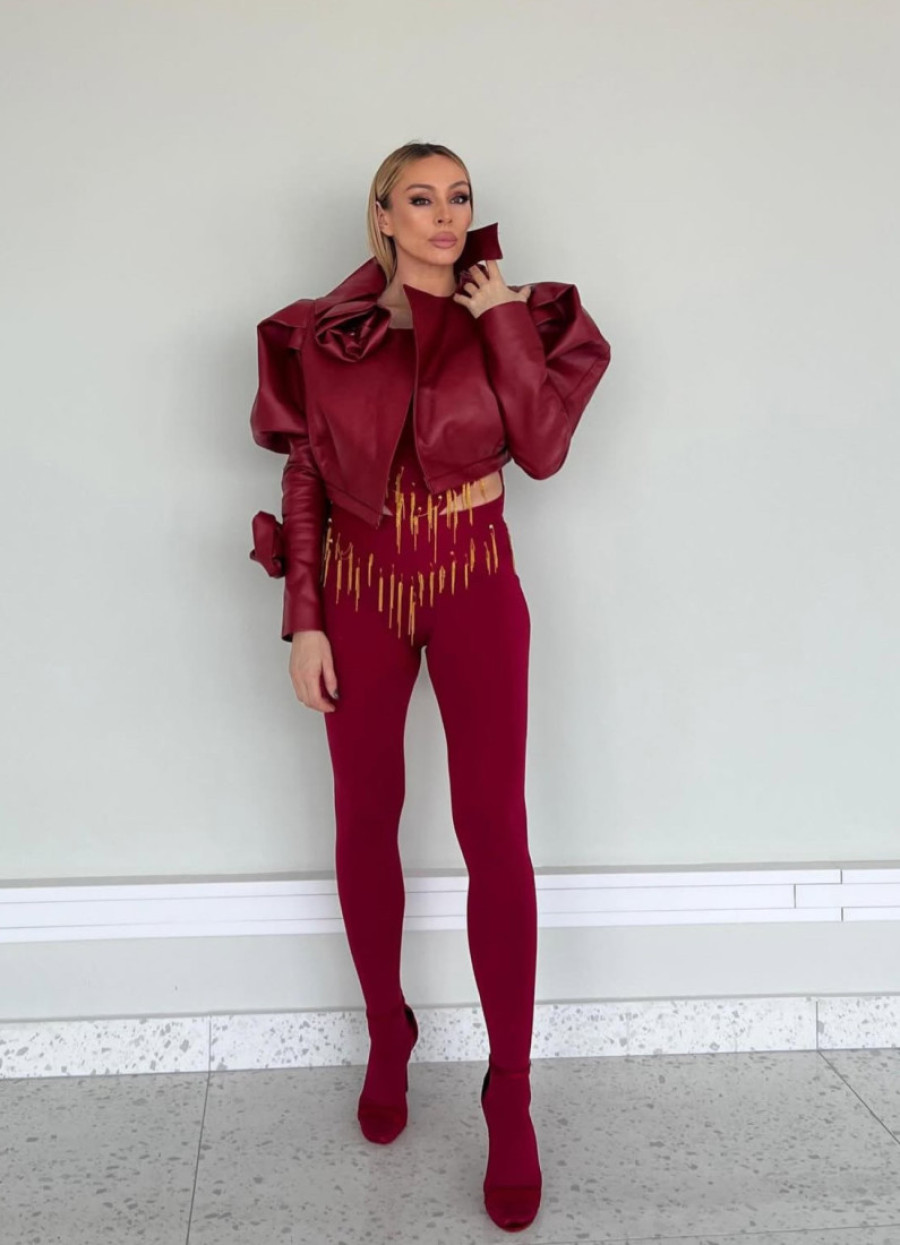 Modni žiri nikad brutalniji: Pevačica baš beži od svojih godina, druga se posvađala i sa sopstvenom ličnošću!