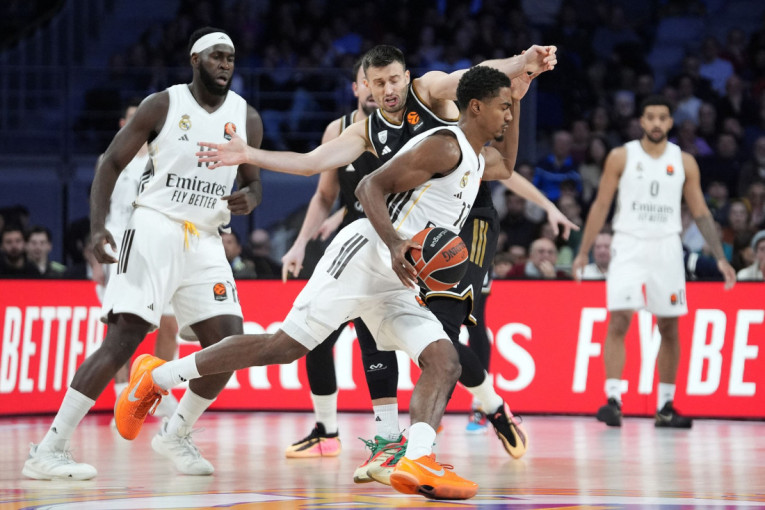 Real primoran na nepopularnu odluku! Prazna dvorana protiv Makabija!