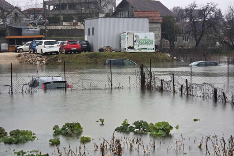 Vučević primio decu iz Prijedora, Bosanskog Grahova i Herceg Novog