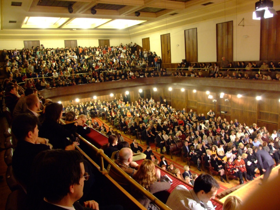 Spektakularni koncert Stefana Milenkovića i Srboljuba Dinića povodom 94. rođendana Velike dvorane Kolarca (FOTO)