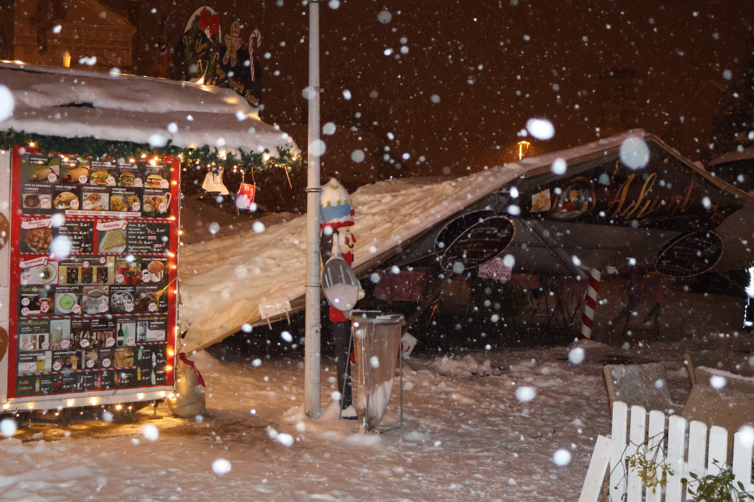Raspad u Zagrebu! Čulo se samo krckanje, a onda se obrušilo u kafiću (FOTO)