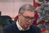 Vučić o rafineriji: Nadam se da će za 10 dana početi da radi