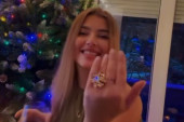 Verila se Kija Kockar! Odmah se pohvalila ogromnim prstenom! (VIDEO)