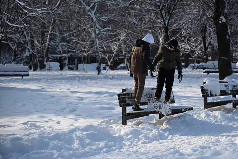 Kapacitet premašen, ali deca ne mogu da čekaju: U prihvatilištu 75 mališana (VIDEO)