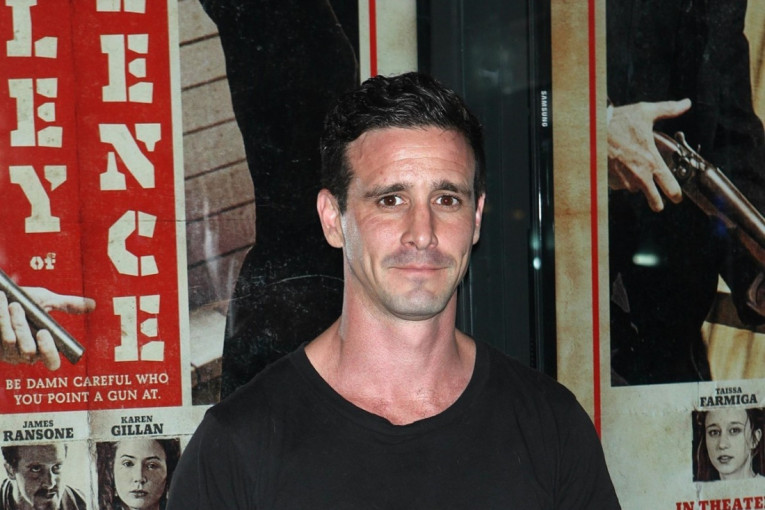 Otkriven uzrok smrti glumca Džejmsa Rensona: Slutnje su se obistinile (FOTO)