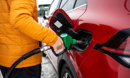 Snažna intervencija države u korist građana: Nove, niže akcize na snazi, Srbija ublažava svetsku krizu!