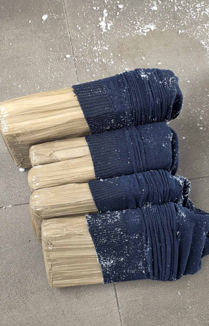 Pao bugarski kamper: U opremi kilogrami kokaina i heroina (FOTO)