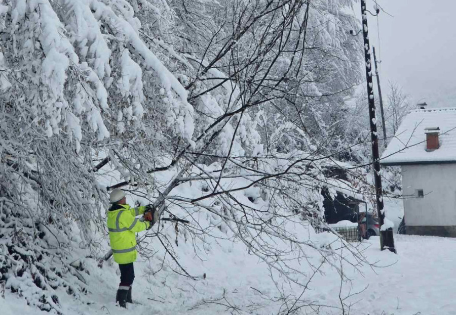 Oglasili se iz EDS: Majdanpek uskoro dobija struju, na terenu 184 ekipe!