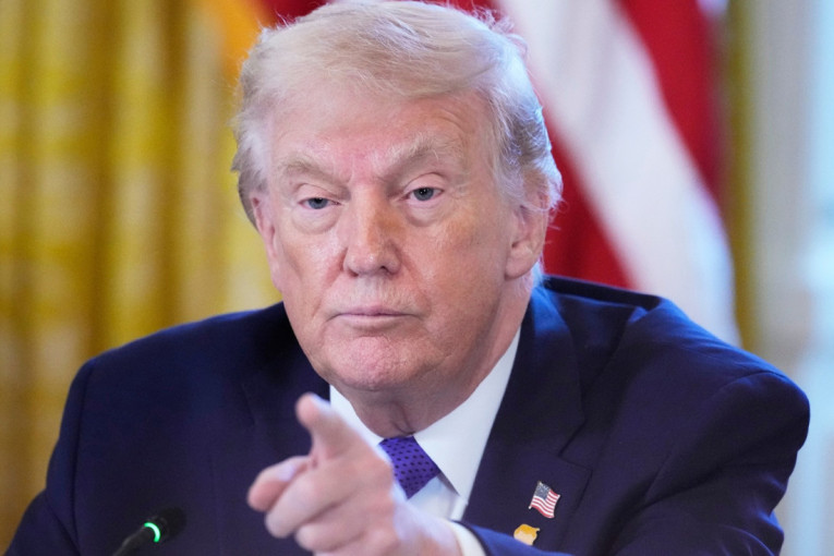 U Iranu skoro 650 ubijenih! MSP Irana prikazao zapadnim ambasadorima snimke nasilja demonstranata (FOTO/VIDEO)