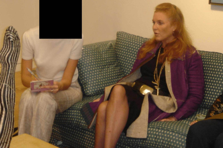 Bivša vojvotkinja sa ćerkama bila kod Epstina: Sara Ferguson ponovo u centru skandala zbog veza sa pedofilom