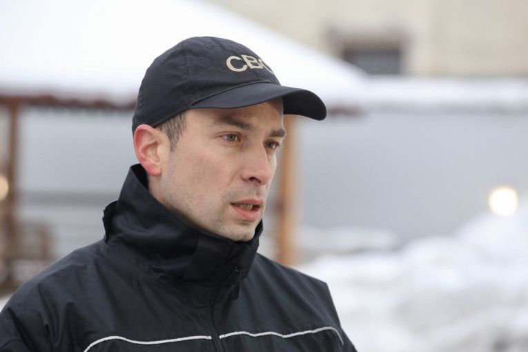 Vanredna situacija u 11 opština i gradova: MUP evakuisao 37 osoba! (FOTO/VIDEO)