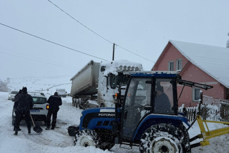 Javna pohvala za heroje na terenu: NSP o radu policije, Žandarmerije i Sektora za vanredne situacije u teškim vremenskim uslovima