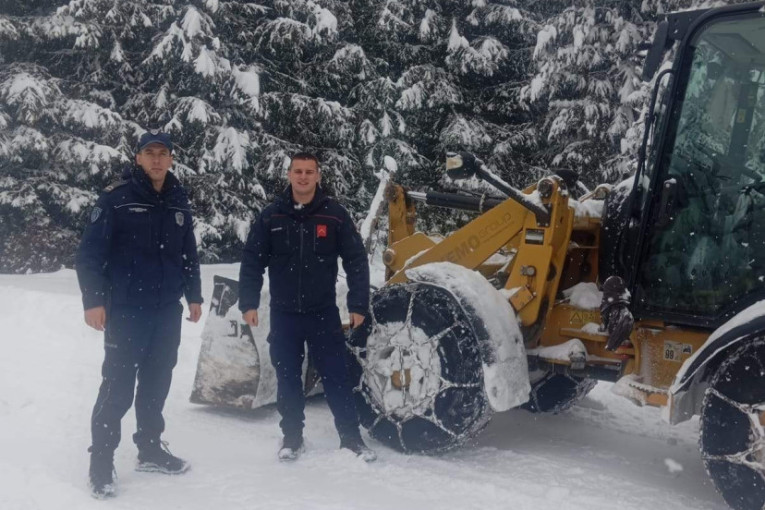Javna pohvala za heroje na terenu: NSP o radu policije, Žandarmerije i Sektora za vanredne situacije u teškim vremenskim uslovima