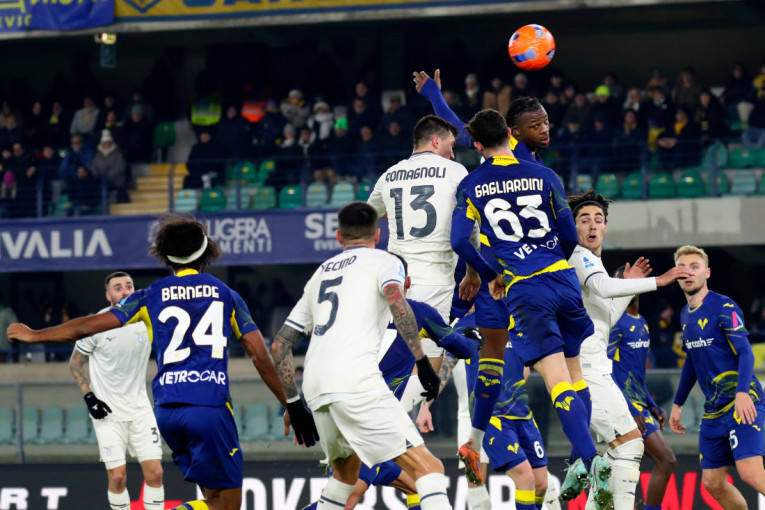 Ratkov debitovao, Lacio pobedio: Pogledajte u FULL HD kako je jedan "baksuzni" trenutak rešio meč u Veroni (VIDEO)