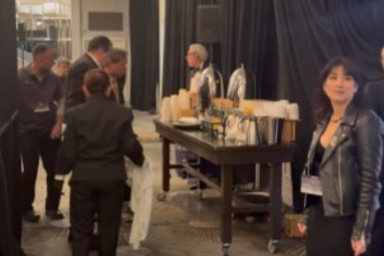 Izbio požar na dodeli Zlatnog globusa: Na sceni sjaj, a iza zavese drama! (VIDEO)