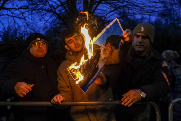 "Odmah napustite Iran!" Amerikanci izdali hitno saopštenje