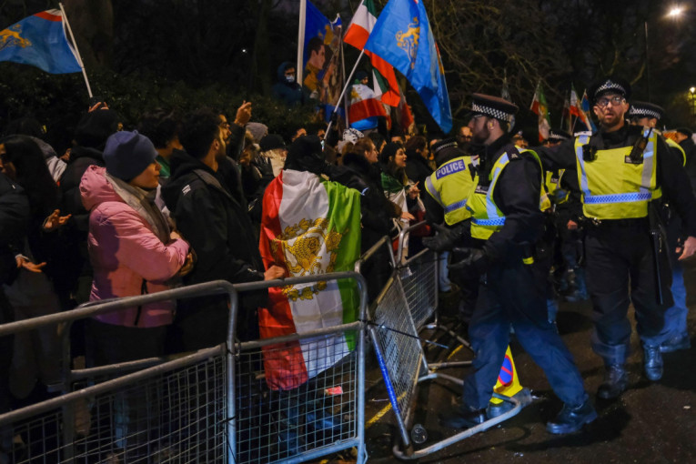 Broj žrtava na protestima u Iranu veći je od 16.500, povređeno 330.000 ljudi