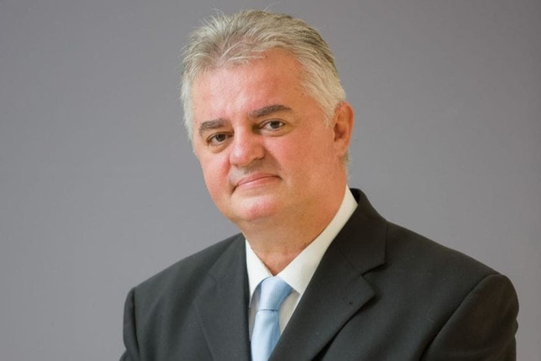 Potvrđeno: Bojović pobegao, Knežević nastavlja borbu za srpsku zastavu i jezik