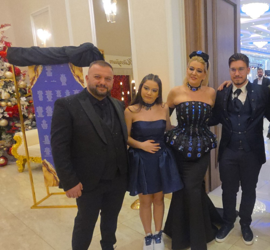 Kad harmonika utihne, šljokice progovore! Porodica Borka Radivojevića na slavlju u modnom neskladu?! (FOTO)