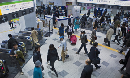 Rat u Iranu udara po džepu: Letovi skuplji i do 90 evra